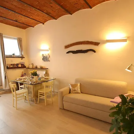فندق مبيت وإفطار Oliver 4*